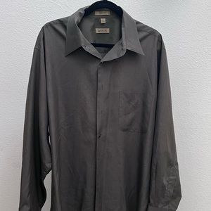 [Arrow] Dark gray/taupe men’s long sleeve button down shirt